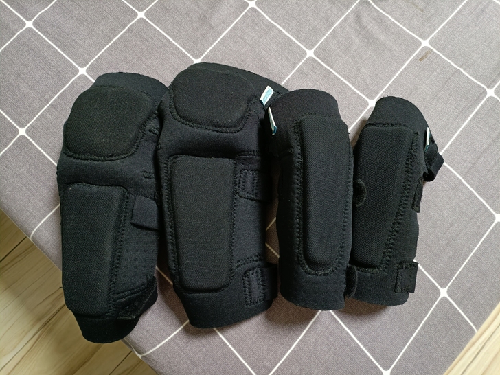 包邮9成新星贝丽儿儿童平衡车护具