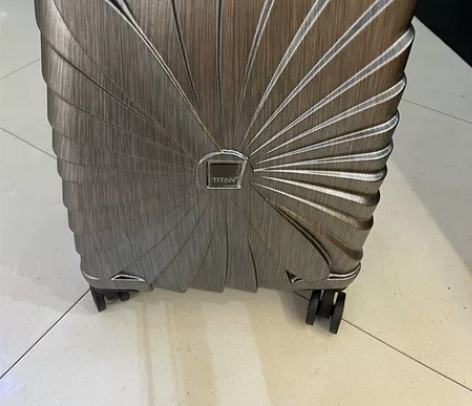 全新德国TITAN20寸拉杆箱,登机箱,静...