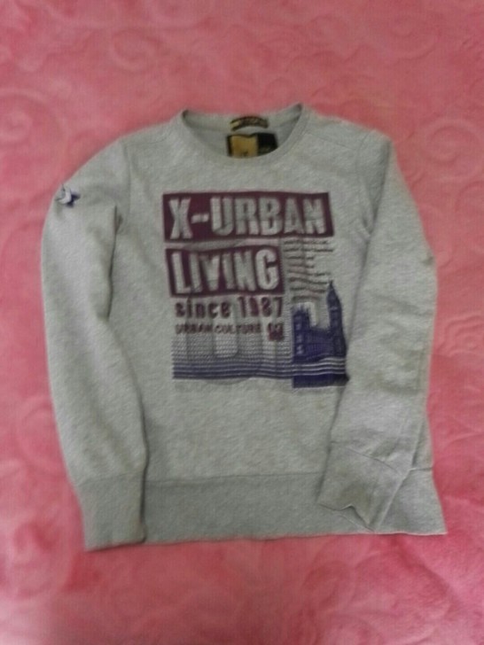 特步品牌T上衣特步品牌T恤，商场买的，适合...