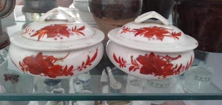 包邮,标价是一对的价格,景德镇手绘一直一枝...