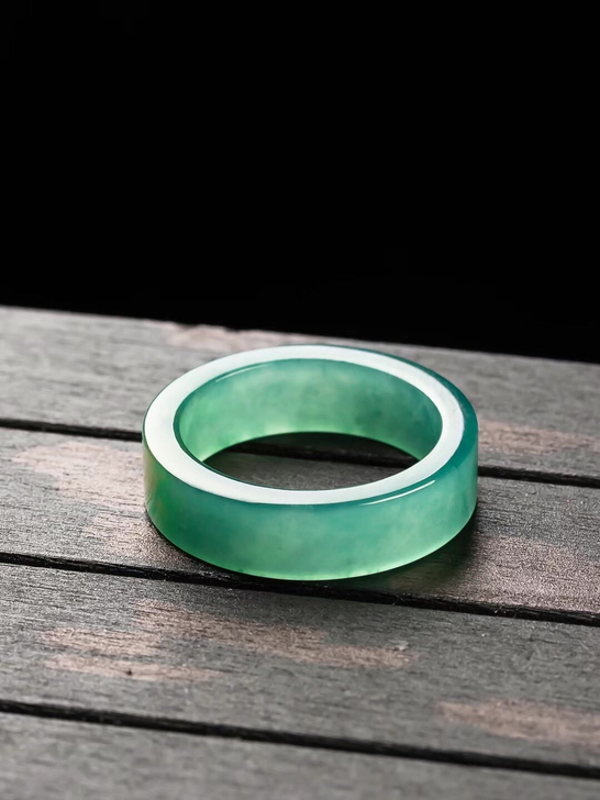 天然翡翠A货戒指