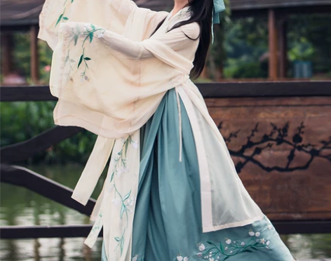 【全新】汉服女学生仙气古风古装 中国风广袖...