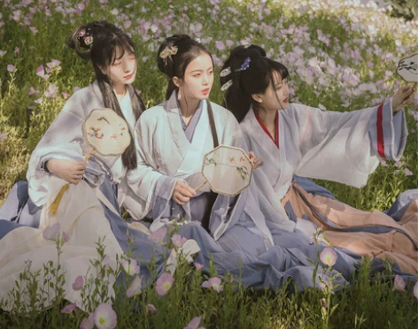 五五年汉服女 白璐.晗露.凛冬 交领襦裙 ...