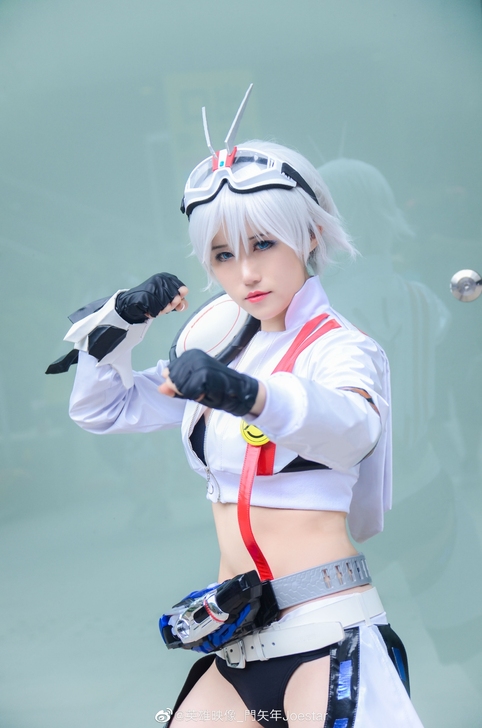 假面骑士mach娘化性转cos