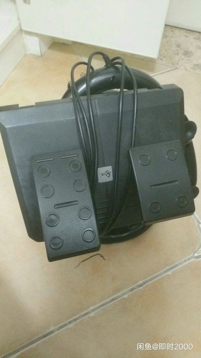 极品飞车游戏方向盘，功能正常，100块不包...