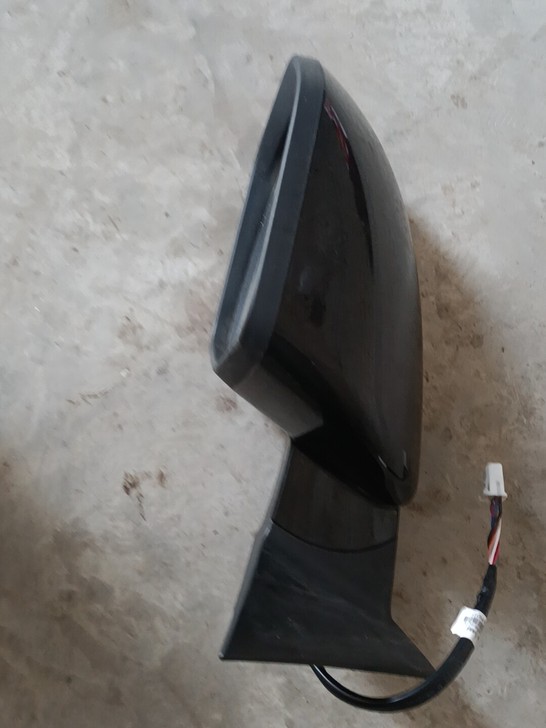 宝骏510左倒车镜，8线，全新未使用，原厂