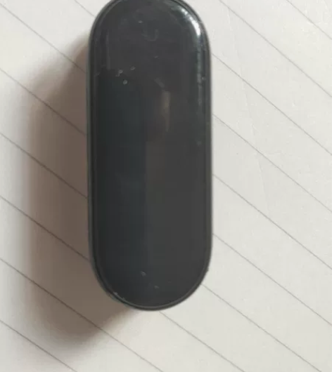 小米手环5 nfc 8成新，有划痕，图片里...