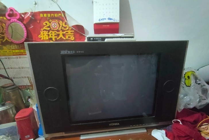 电视，可以正常播放，一直闲置在家，因为换了...