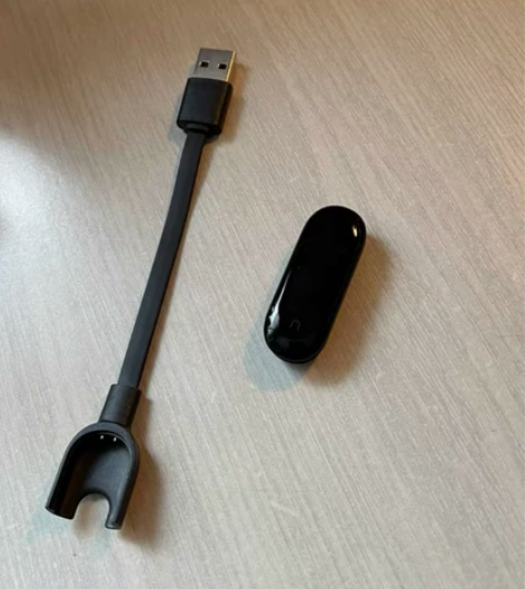 入两件衣服免费送给小哥哥小姐姐~  小米手...