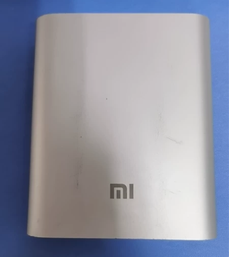 小米充电宝，10400毫安，最大输出5.1...