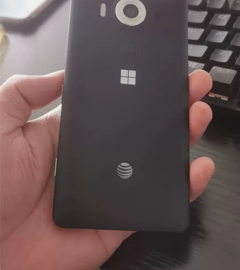 闲置诺基亚lumia950买来用的很少 用...