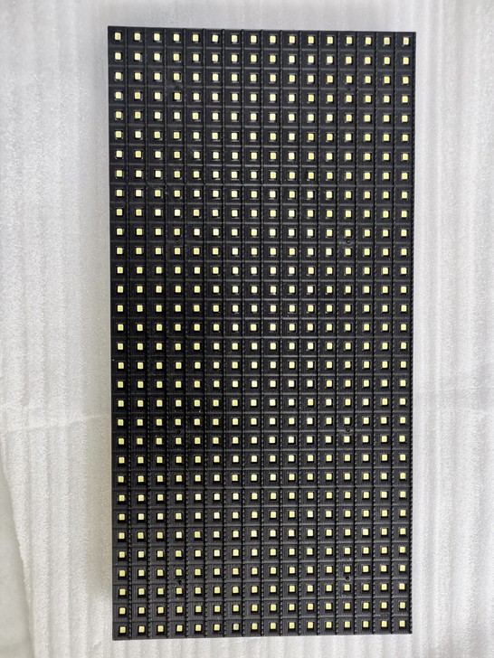 LED户外P10高亮表贴白  40张