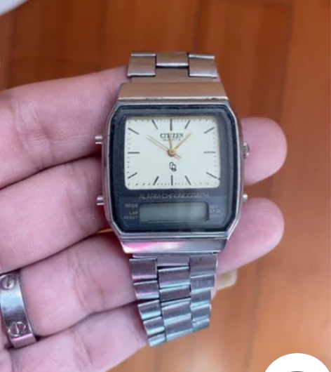 西铁成电子手表，没有电池，不知道好不好使了...
