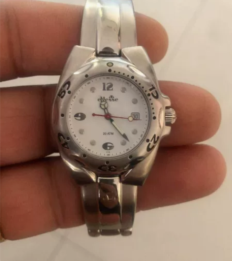 意大利艾力士石英女表 做工精细，精钢表壳表...