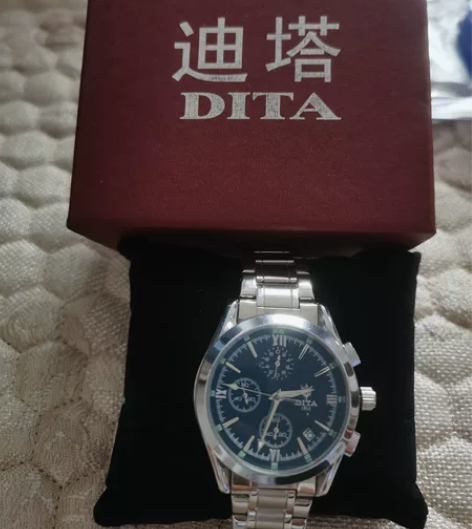 电子表，淘宝239元购入，戴过2次，基本全...