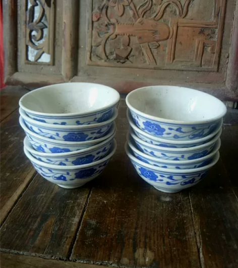 10元一个古董，小茶碗，没清洗，全品 感兴...