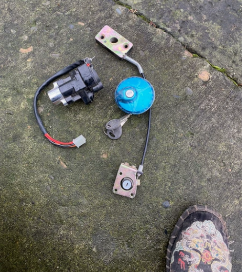 力帆摩托车配件LF150-11V 14套锁...