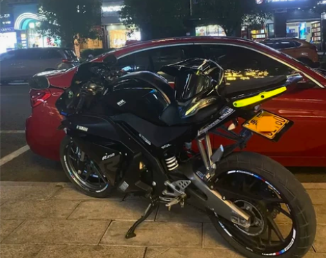 出一台19年飞鹰r25 协议过户 公里数1...
