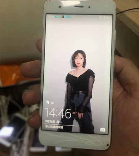 华为nova，caz-al10手机 成色请...