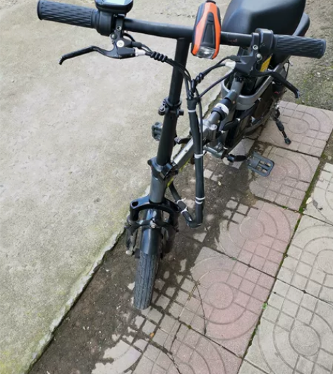 代驾电动车2022.5月份买的原价2500...