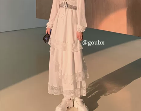 设计感小众A字蛋糕裙 不规则白色蕾丝裙子半...