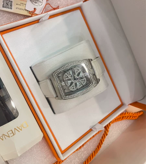 Davena时来运转网红手表，非常闪，超级...