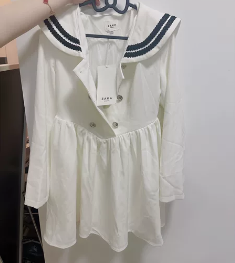 全新学院风裙子 喜欢的小姐妹私我 感兴趣的...