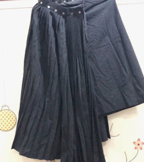 D-harry重量级的一条不规则呢料裙 前...