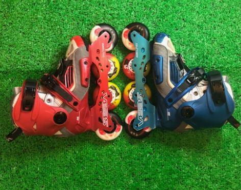 34 35码hv轮滑鞋，米高轮滑鞋hv，二...