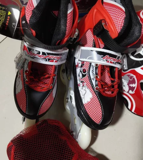 全新隆丰牌轮滑鞋，礼盒套装，铝合金支架，结...