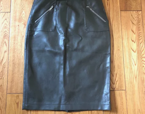 转zara全新墨绿色皮裙中裙L码 腰71厘...