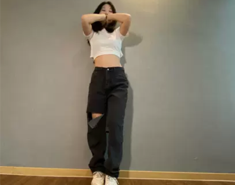 ?破洞牛仔裤女宽松2020年春季乞丐直筒显...