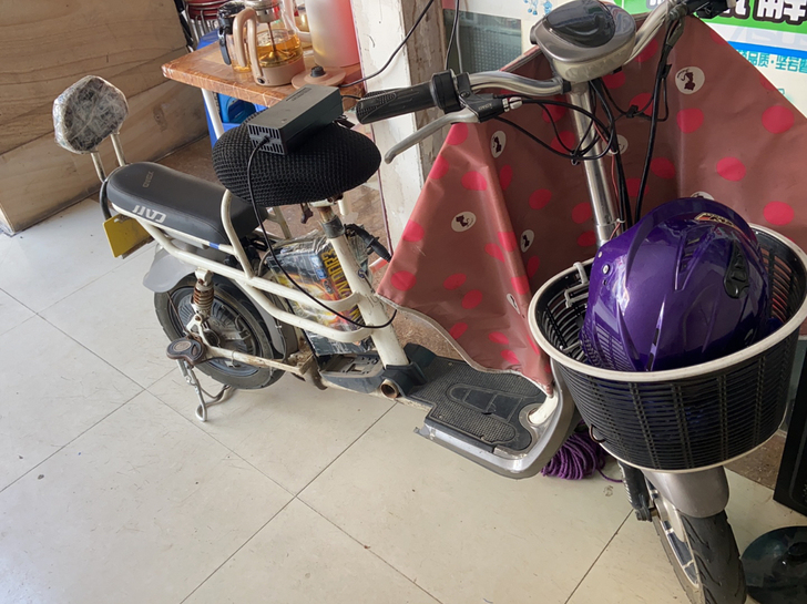 小刀电动车