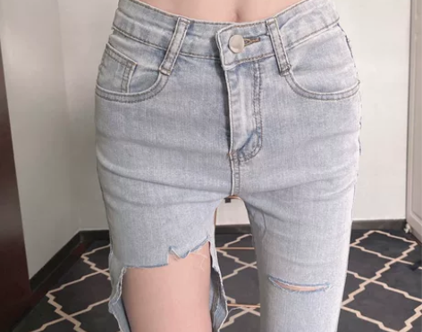 ?九成新s码破洞牛仔裤20.8包邮，不退不...