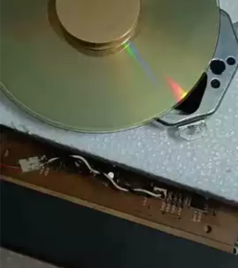 出闲置CDM9光头一个，正盗版秒读，不包天...