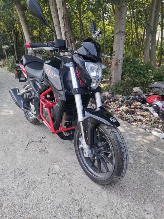 极品贝纳利小黄龙250到货,牌证齐全,原版...