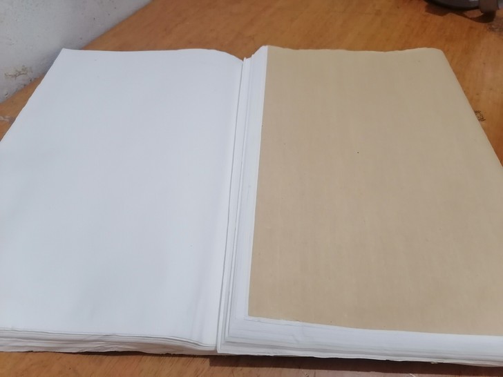 家中闲置，文房用宣纸，规格35X69，一套...