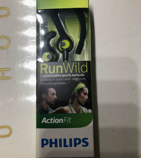 飞利浦耳机。公司发的。只拆开包装看了一下。...