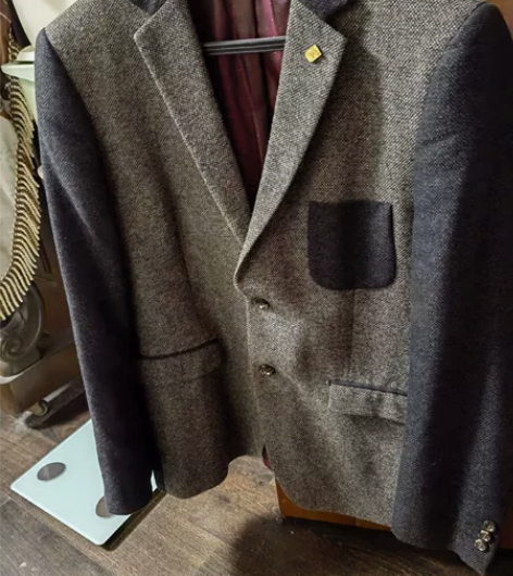 男士毛料休闲西装，99新，口袋都没拆开，厚...