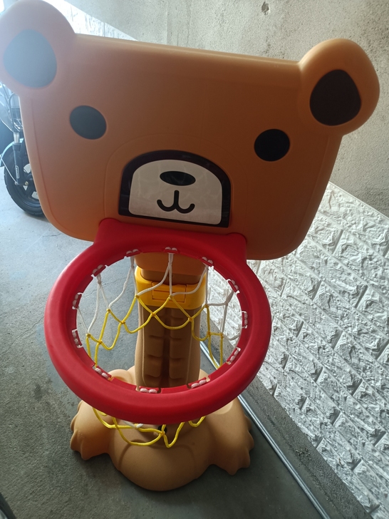 高低可调儿童篮球架128买的!现在20拿走...