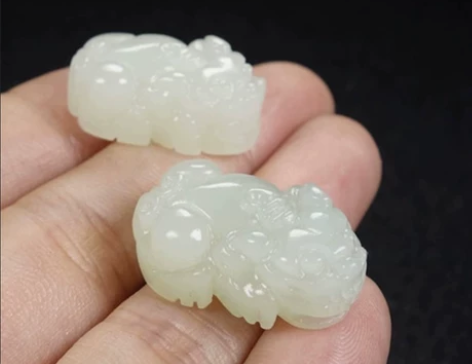 玉雕捡漏]纯天然高档新款白玉貔貅吊坠爆款情...