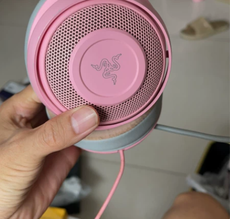 雷蛇北海巨妖粉晶专业版7.1V2耳机。网红...