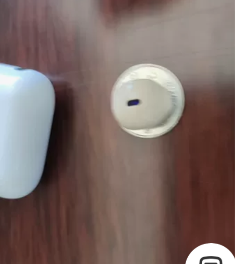 全新无线蓝牙耳机，佐伴同款。 颜色：隐形肤...