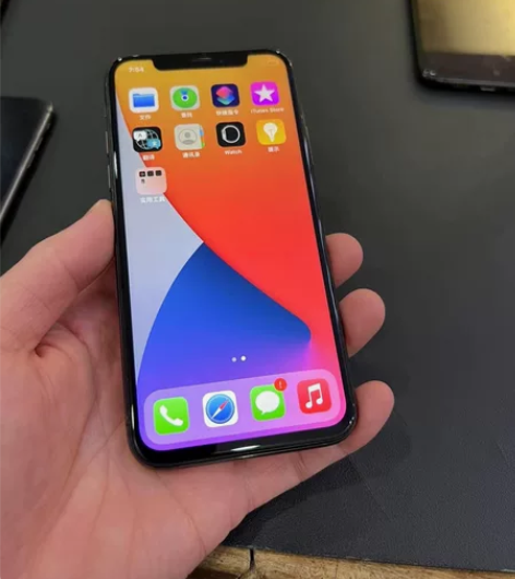 iPhoneX 64G国行  换过品胜屏幕...