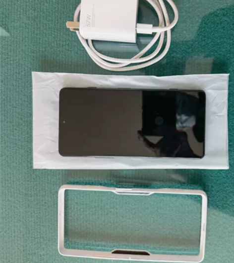 红米k40游戏增强版，8+256，送一个原...