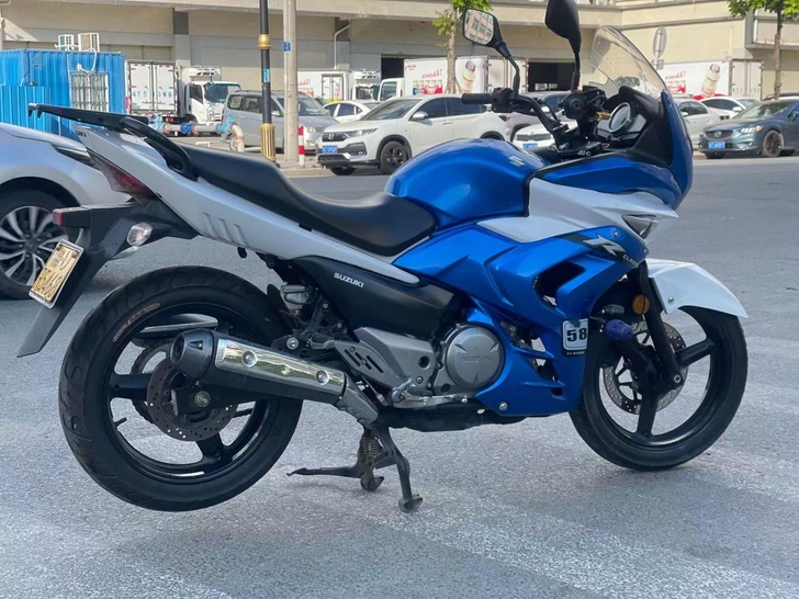 铃木骊驰250F，16年，证件齐全，支持全...