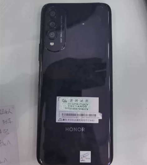 荣耀20se 8+128,屏废,其他都...