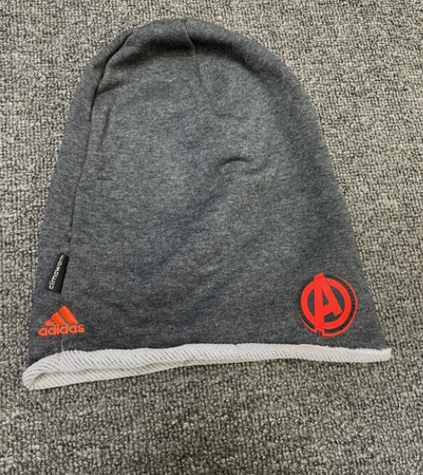 ADIDAS阿迪达斯棉帽，折起带类似瓜皮帽...