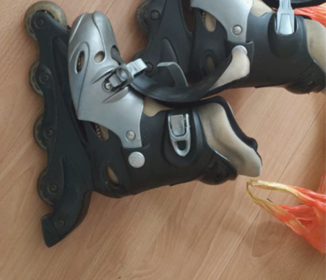 旱冰鞋 轮滑 单排轮滑 ，成色垃圾  功能...