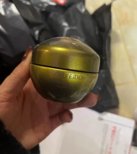 资生堂面霜，余量如图，原价超贵，就一个，手...